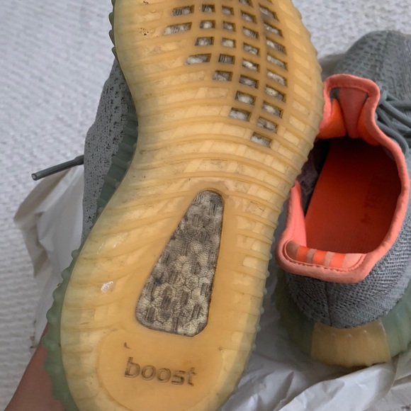 Yeezy Boost 350 V2 Desert Sage Size US 4 - Picture 5 of 5